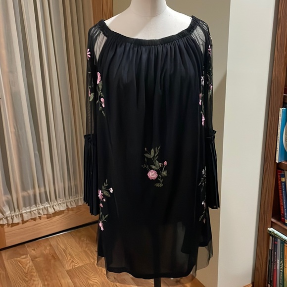 Bongo Black Mesh Embroidered Overlay Dress - Picture 1 of 11